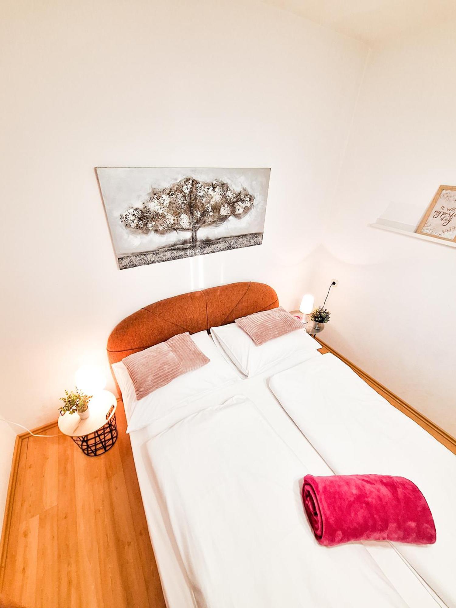 Josipa & Jelena Apartment เซนญ์ ภายนอก รูปภาพ